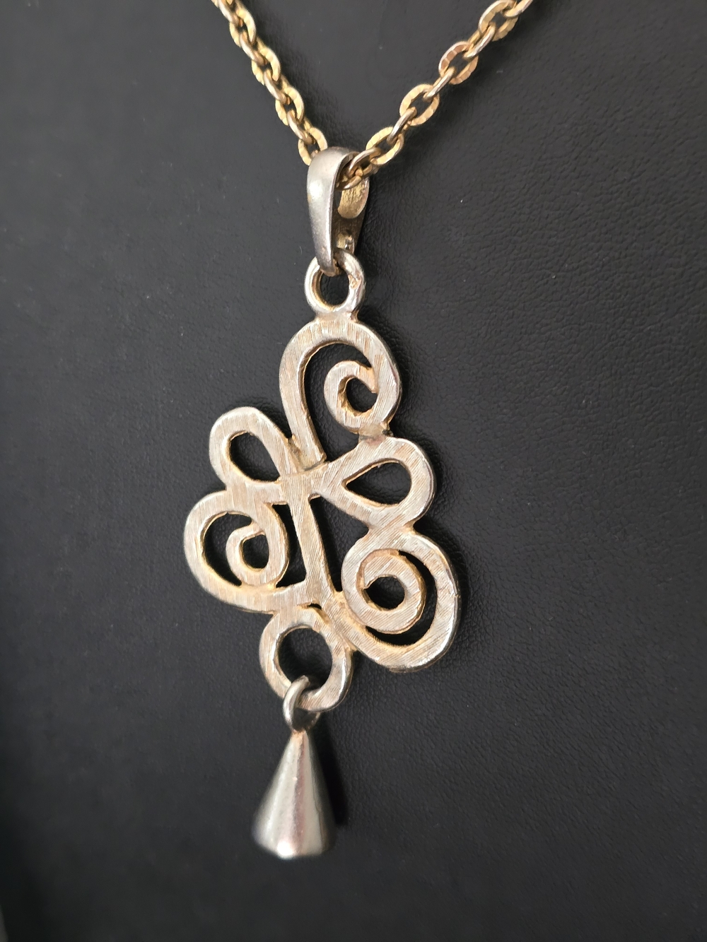 Vintage 1990s Casual Corner abstract scroll pendant necklace - Picture 3 of 11
